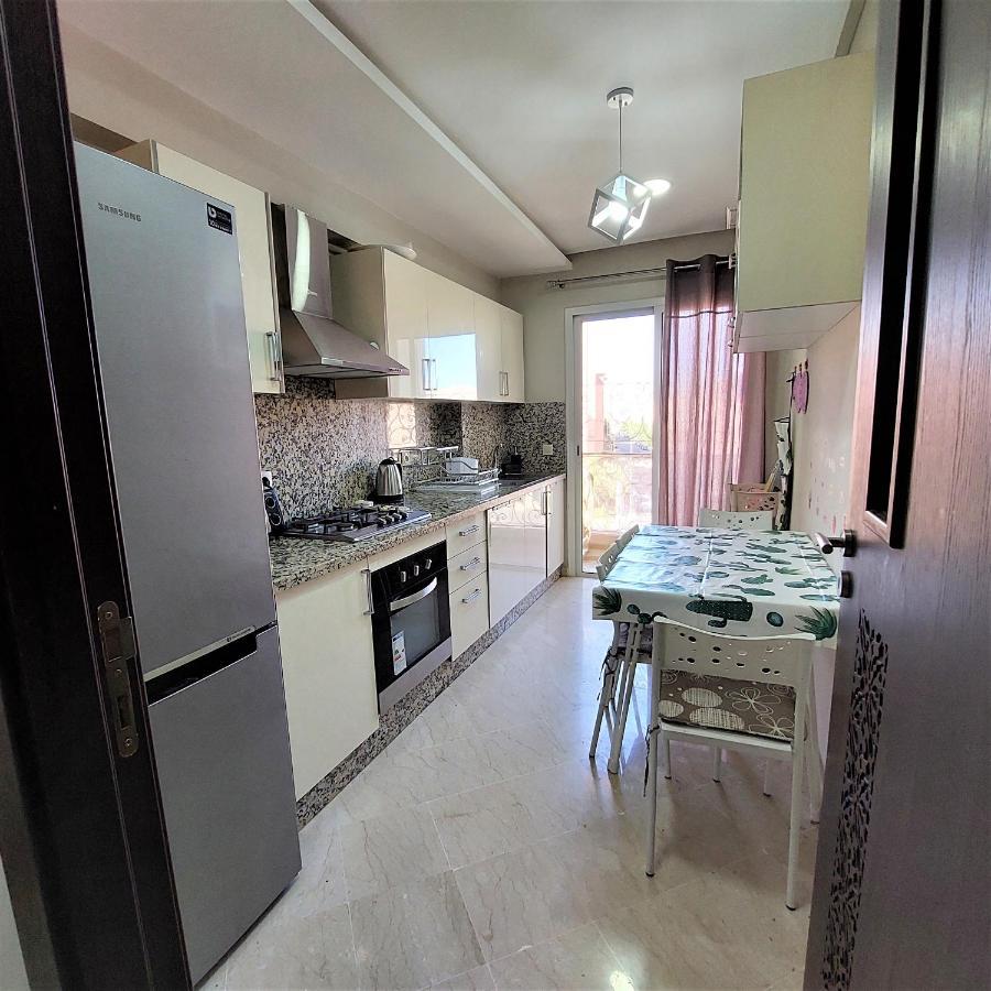 Appartement Pour Familles En Residence Avec Piscine Et Wifi Marrakesch Exterior foto