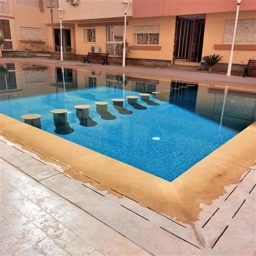 Appartement Pour Familles En Residence Avec Piscine Et Wifi Marrakesch Exterior foto
