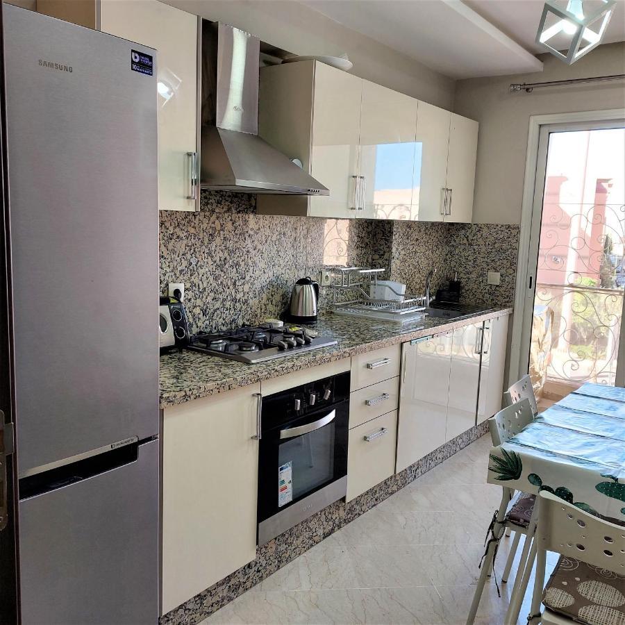 Appartement Pour Familles En Residence Avec Piscine Et Wifi Marrakesch Exterior foto