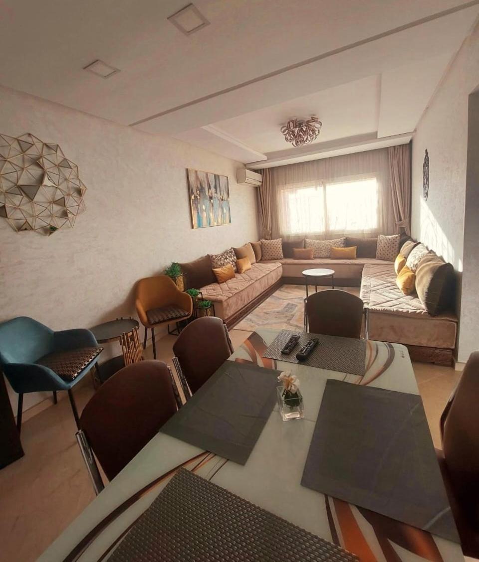 Appartement Pour Familles En Residence Avec Piscine Et Wifi Marrakesch Exterior foto
